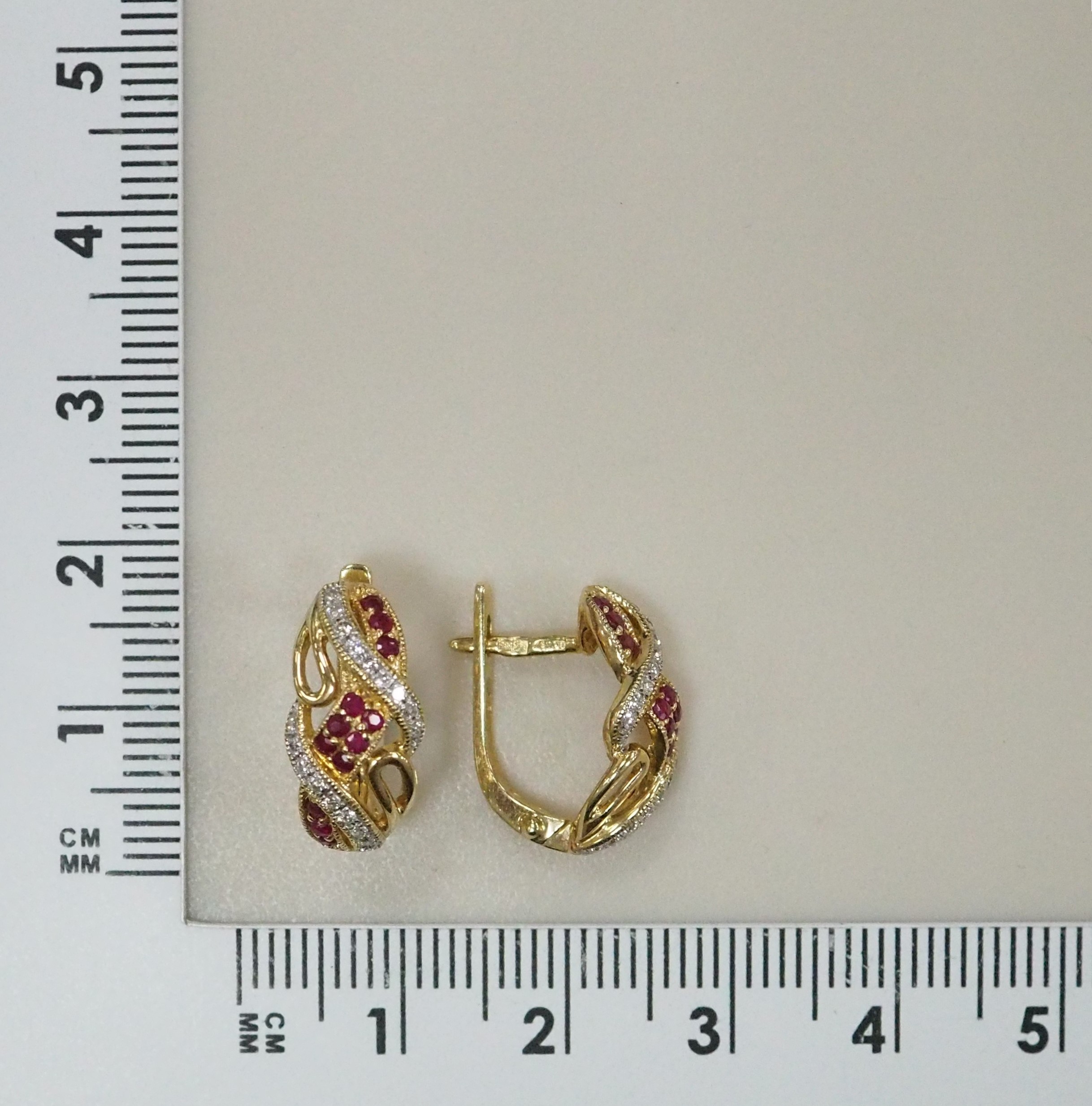 10511-000941 Серьги (Au 585)